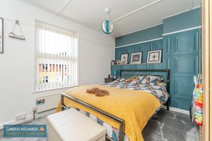 Bedroom- click for photo gallery